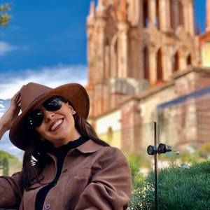 Meet your Posher, Maria paulina